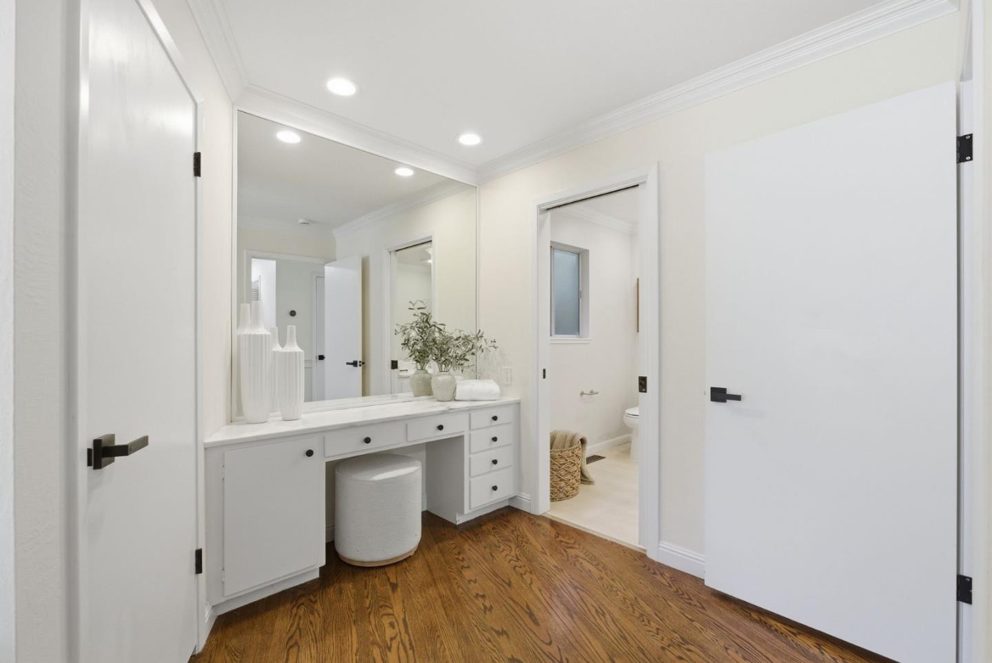 Detail Gallery Image 13 of 48 For 20 Campo Bello Ct, Menlo Park,  CA 94025 - 4 Beds | 2 Baths