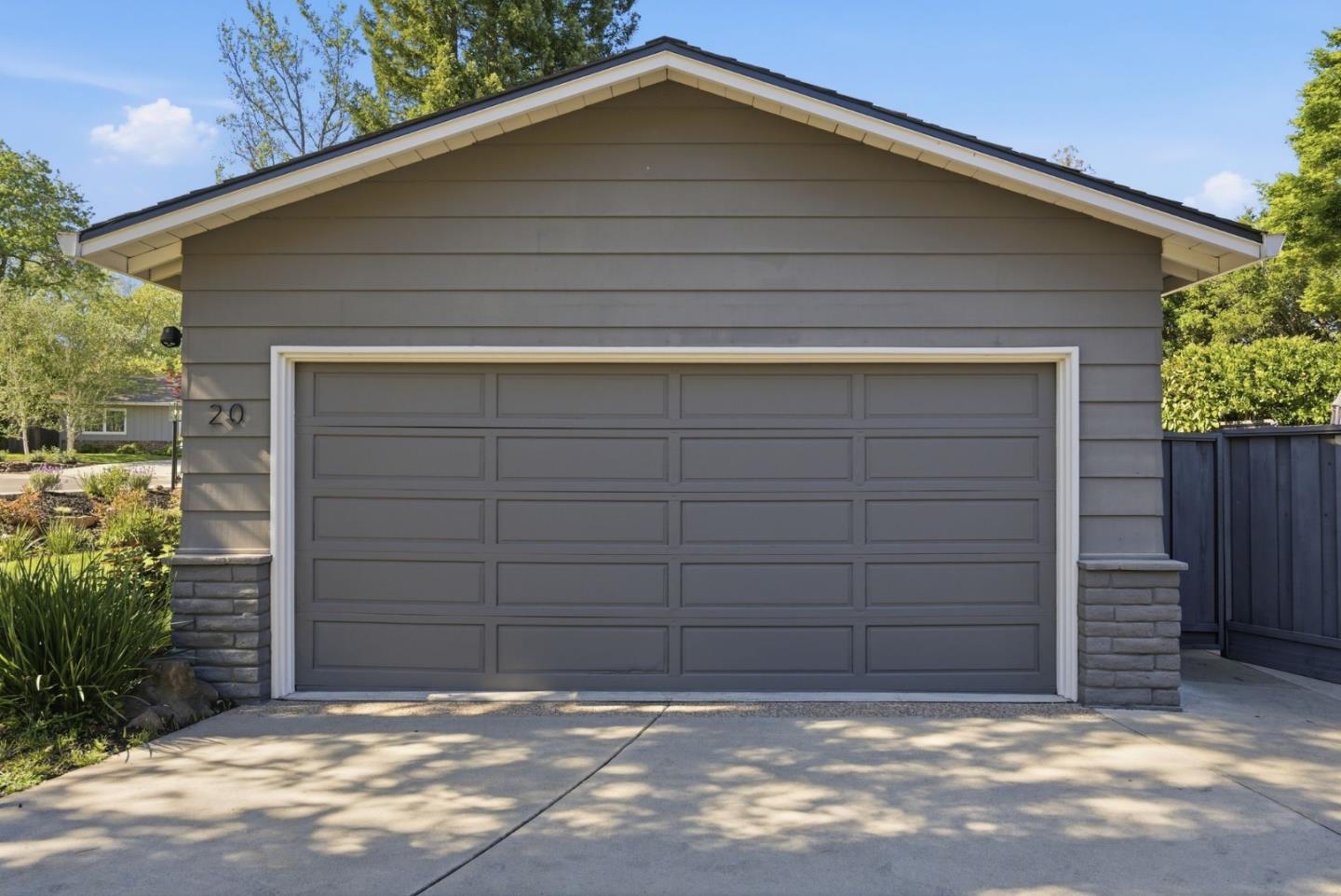 Detail Gallery Image 45 of 48 For 20 Campo Bello Ct, Menlo Park,  CA 94025 - 4 Beds | 2 Baths