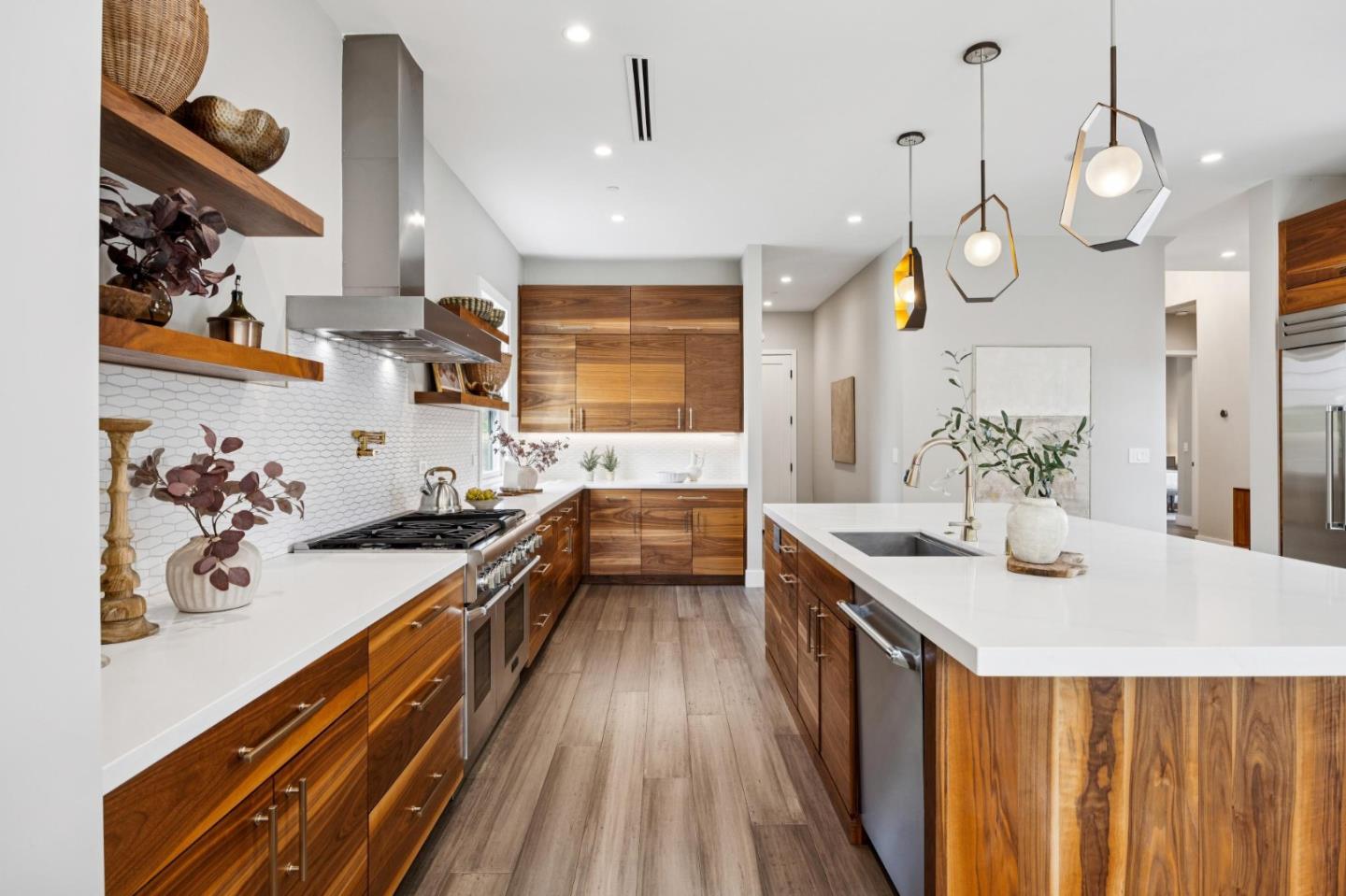 Detail Gallery Image 20 of 99 For 16988 Kennedy Rd, Los Gatos,  CA 95032 - 4 Beds | 4/1 Baths