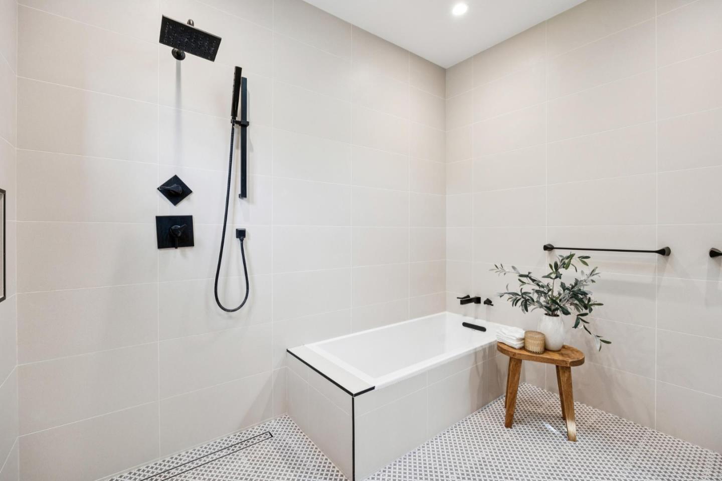 Detail Gallery Image 43 of 99 For 16988 Kennedy Rd, Los Gatos,  CA 95032 - 4 Beds | 4/1 Baths