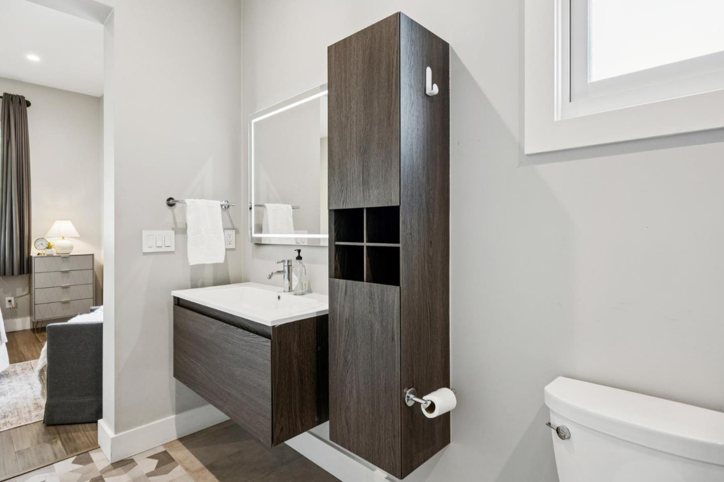 Detail Gallery Image 52 of 99 For 16988 Kennedy Rd, Los Gatos,  CA 95032 - 4 Beds | 4/1 Baths