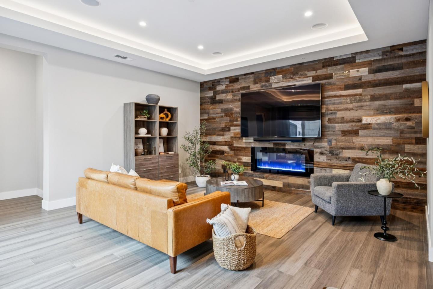 Detail Gallery Image 57 of 99 For 16988 Kennedy Rd, Los Gatos,  CA 95032 - 4 Beds | 4/1 Baths