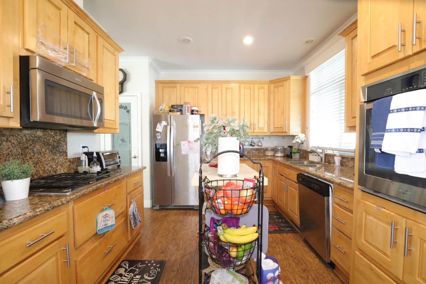 Detail Gallery Image 12 of 33 For 5450 Monterey Rd #182,  San Jose,  CA 95111 - 3 Beds | 2 Baths