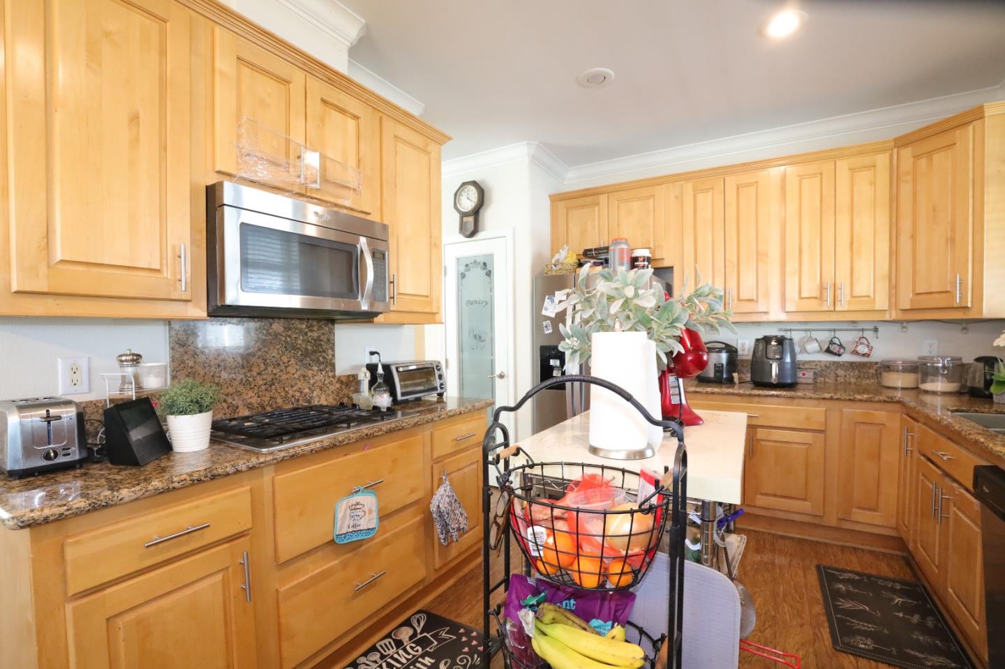 Detail Gallery Image 19 of 33 For 5450 Monterey Rd #182,  San Jose,  CA 95111 - 3 Beds | 2 Baths