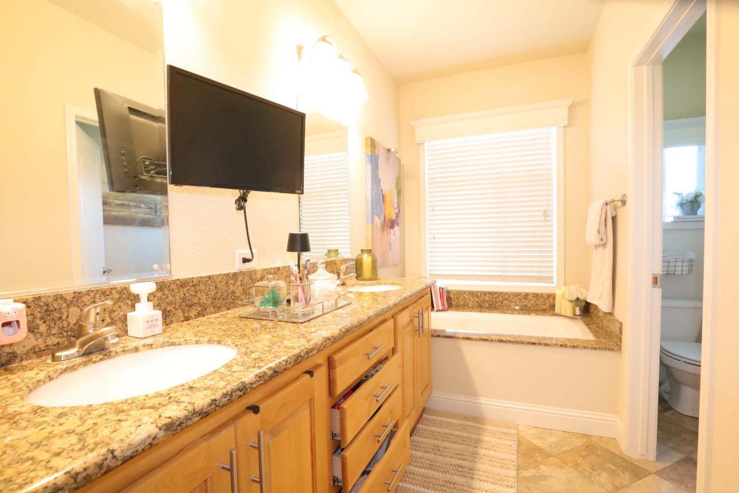 Detail Gallery Image 30 of 33 For 5450 Monterey Rd #182,  San Jose,  CA 95111 - 3 Beds | 2 Baths