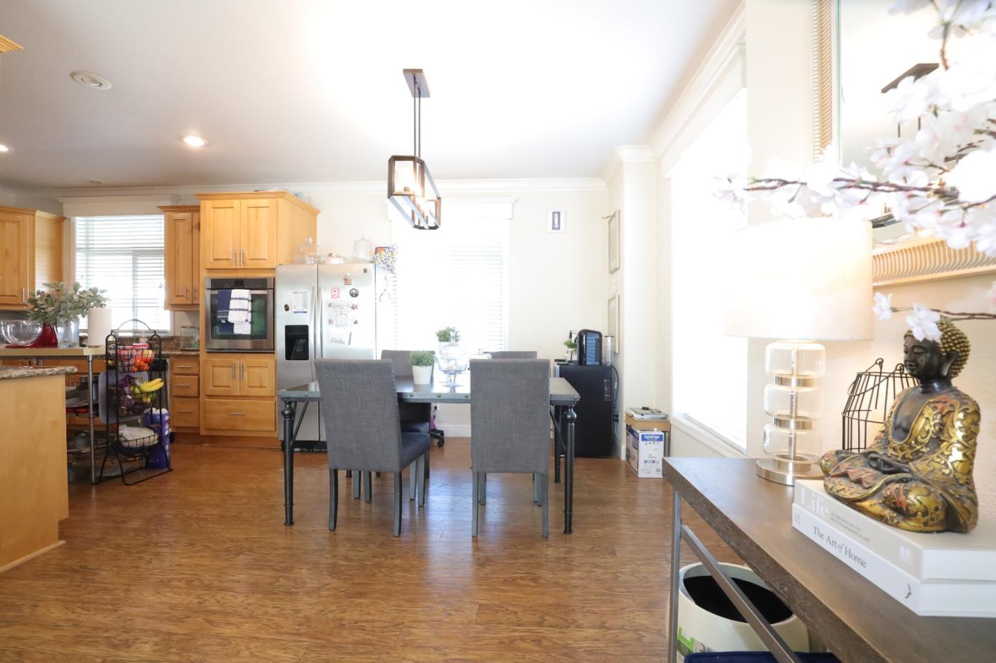 Detail Gallery Image 7 of 33 For 5450 Monterey Rd #182,  San Jose,  CA 95111 - 3 Beds | 2 Baths