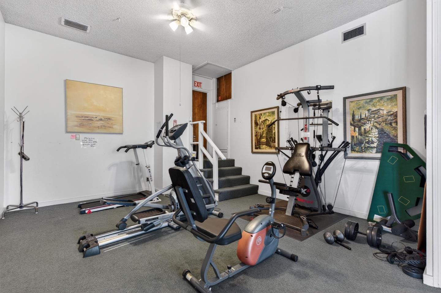 Detail Gallery Image 21 of 21 For 158 Kern St #10,  Salinas,  CA 93905 - 1 Beds | 1 Baths