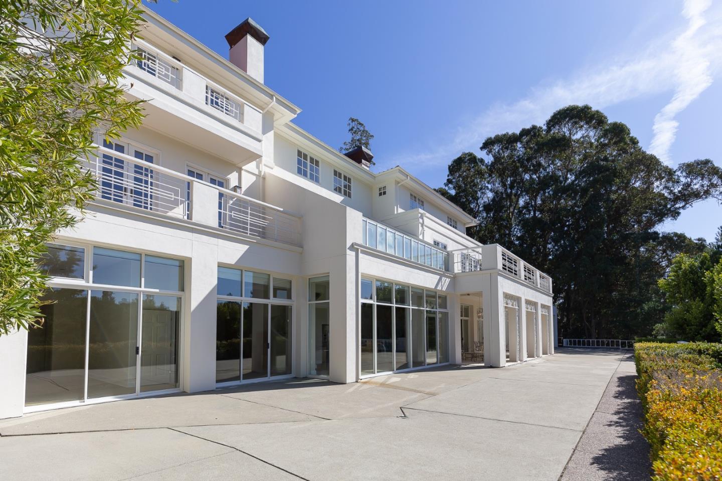 Detail Gallery Image 104 of 120 For 15 Boroughwood Pl, Hillsborough,  CA 94010 - 6 Beds | 7/2 Baths