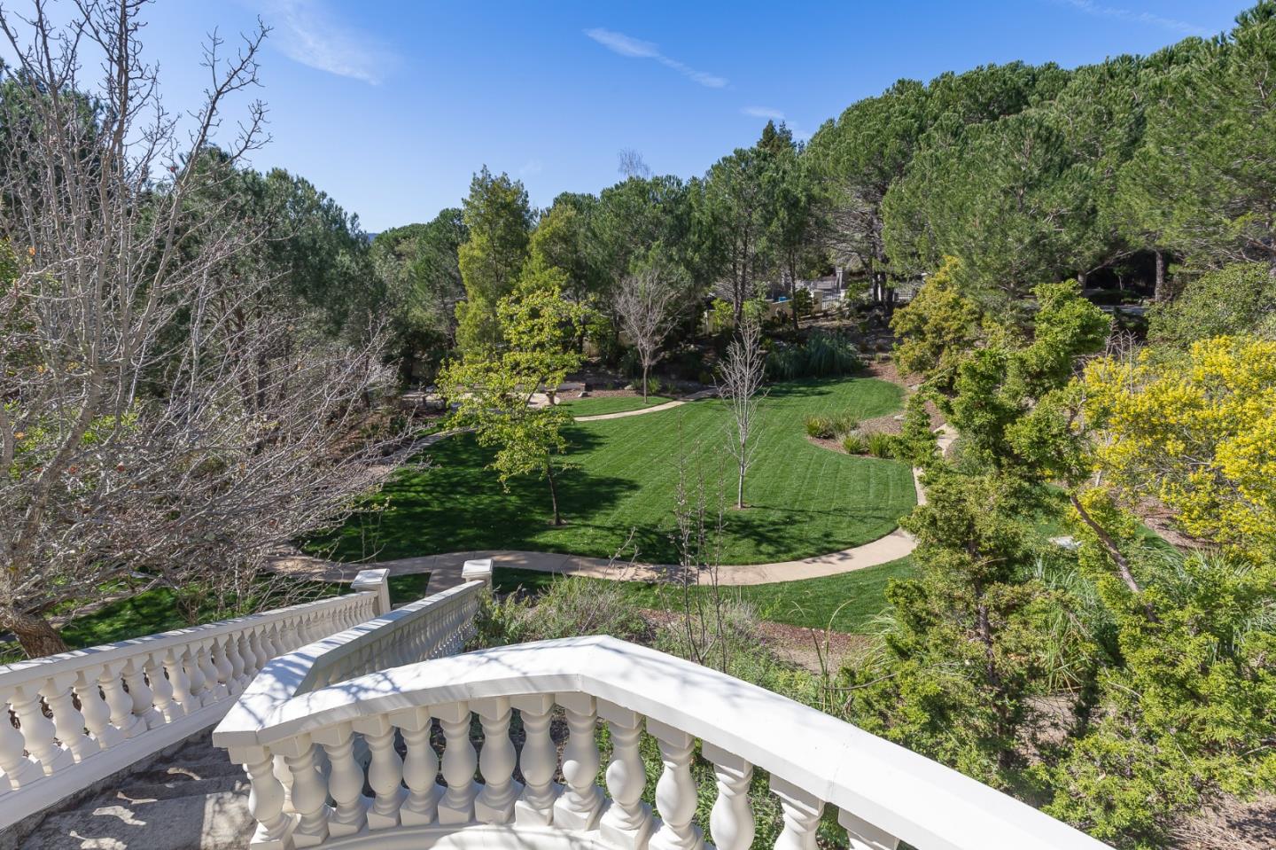 Detail Gallery Image 108 of 120 For 15 Boroughwood Pl, Hillsborough,  CA 94010 - 6 Beds | 7/2 Baths