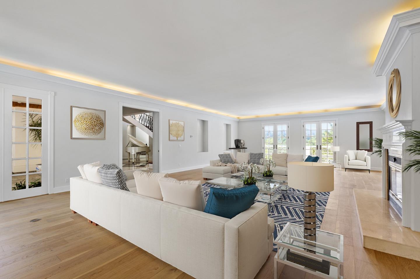 Detail Gallery Image 15 of 120 For 15 Boroughwood Pl, Hillsborough,  CA 94010 - 6 Beds | 7/2 Baths