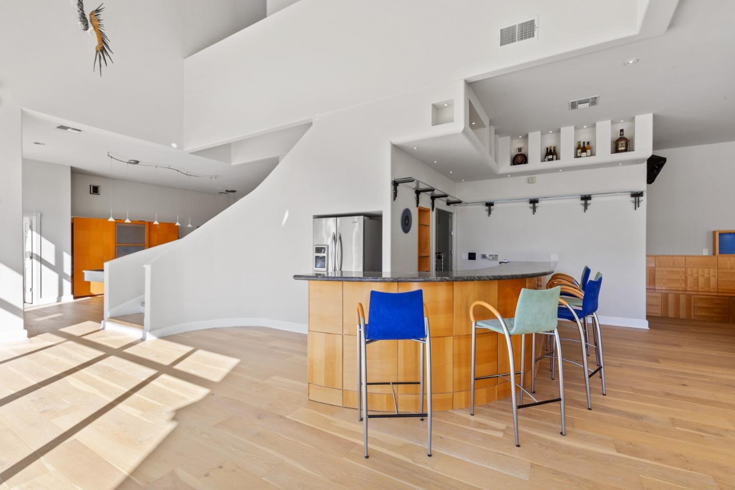 Detail Gallery Image 83 of 120 For 15 Boroughwood Pl, Hillsborough,  CA 94010 - 6 Beds | 7/2 Baths