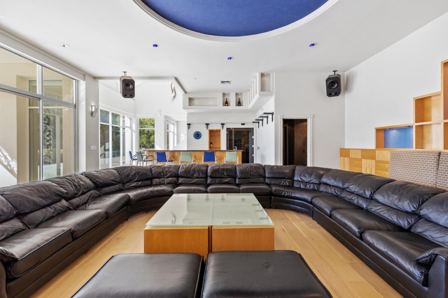 Detail Gallery Image 91 of 120 For 15 Boroughwood Pl, Hillsborough,  CA 94010 - 6 Beds | 7/2 Baths