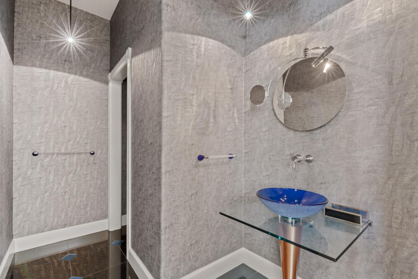 Detail Gallery Image 92 of 120 For 15 Boroughwood Pl, Hillsborough,  CA 94010 - 6 Beds | 7/2 Baths