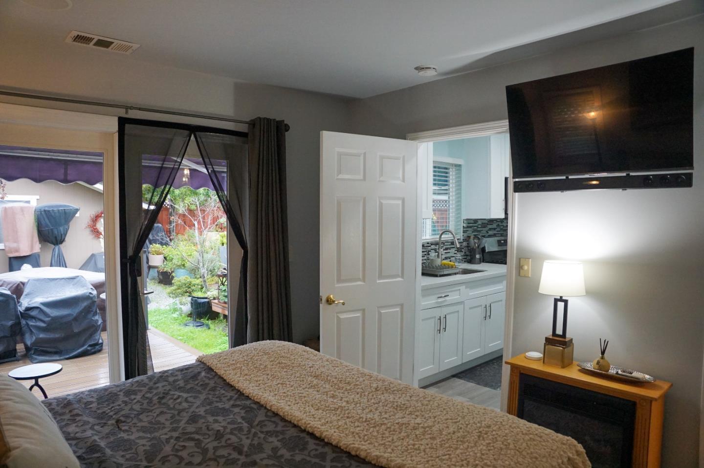 Front Image Thumbnail for ML82039854