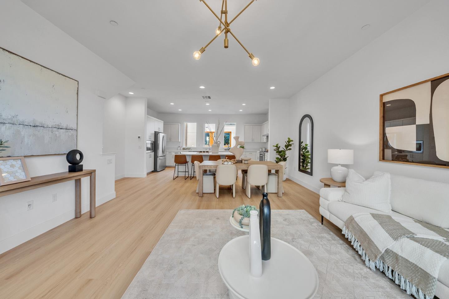 Detail Gallery Image 10 of 39 For 7922 Regional Cmn, Dublin,  CA 94568 - 2 Beds | 2/1 Baths