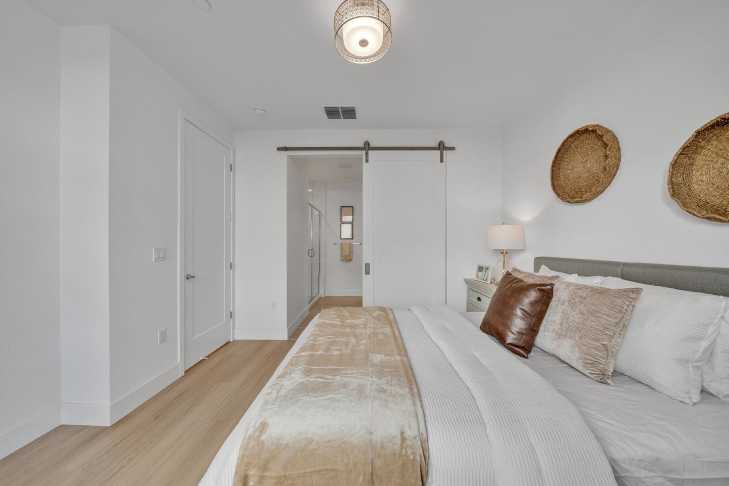 Detail Gallery Image 20 of 39 For 7922 Regional Cmn, Dublin,  CA 94568 - 2 Beds | 2/1 Baths