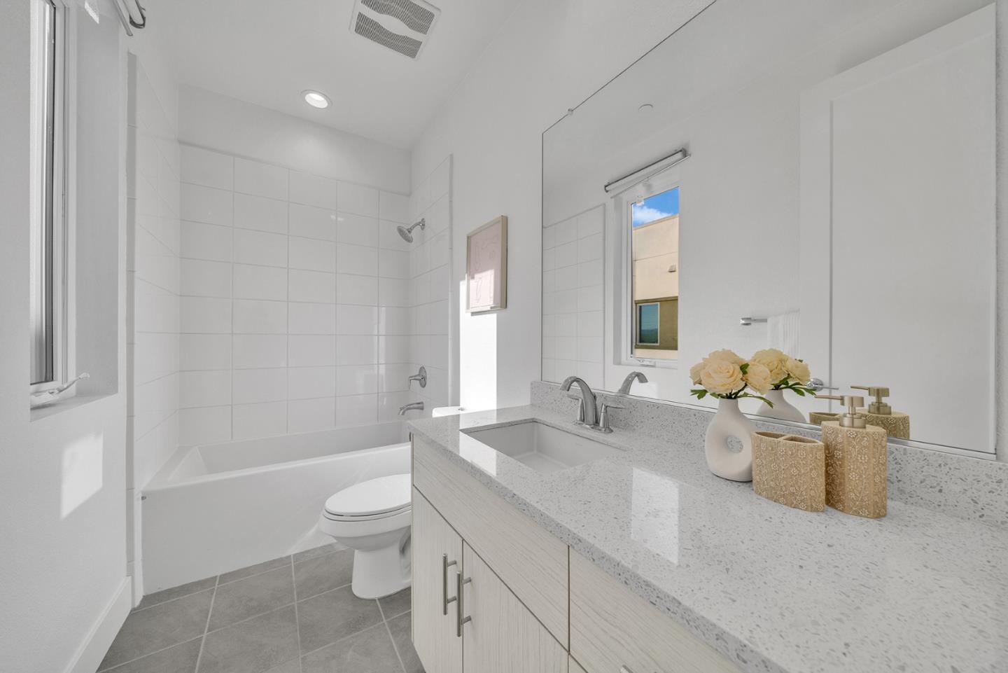 Detail Gallery Image 28 of 39 For 7922 Regional Cmn, Dublin,  CA 94568 - 2 Beds | 2/1 Baths