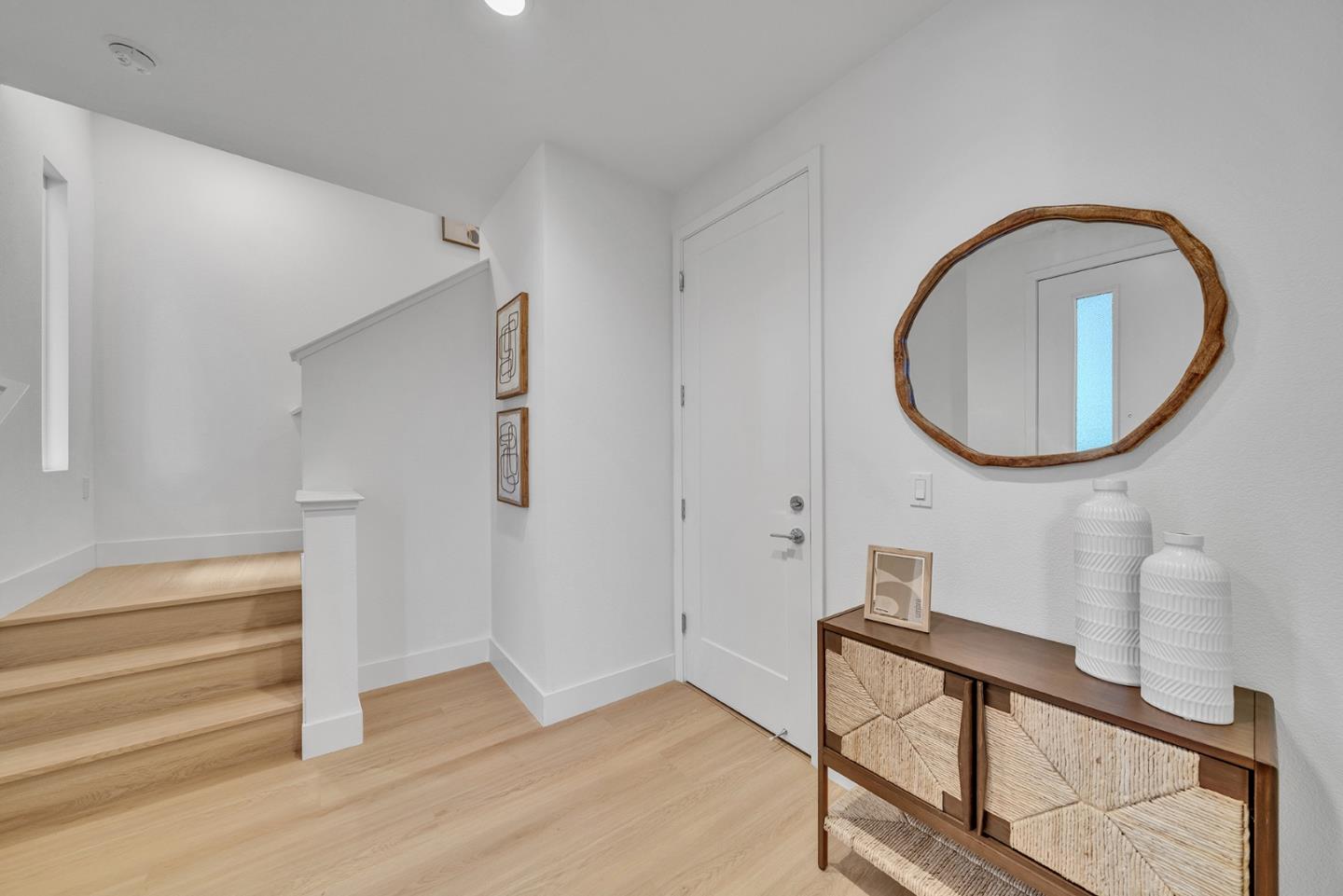 Detail Gallery Image 7 of 39 For 7922 Regional Cmn, Dublin,  CA 94568 - 2 Beds | 2/1 Baths