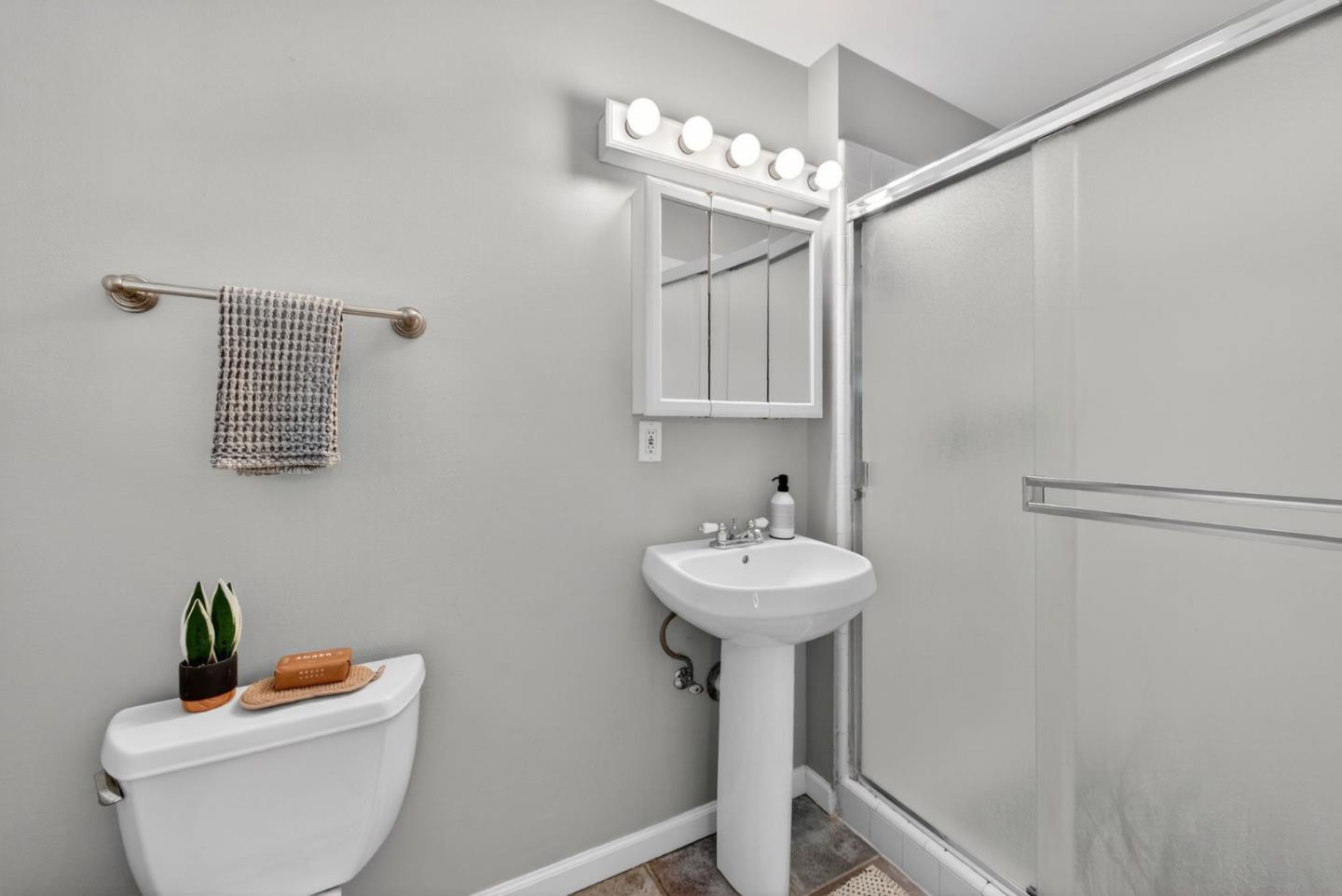 Detail Gallery Image 39 of 54 For 4012 Laurelglen Ct, San Jose,  CA 95118 - 3 Beds | 2 Baths