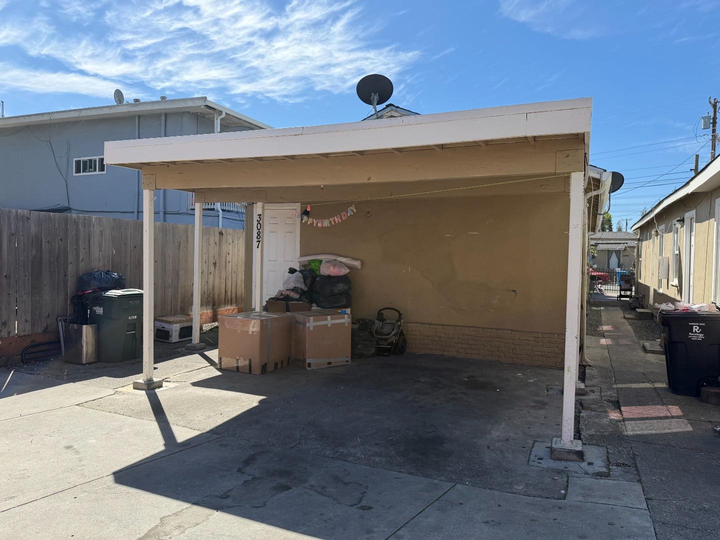 Detail Gallery Image 2 of 8 For 3085 William Ave, Redwood City,  CA 94063 - – Beds | – Baths