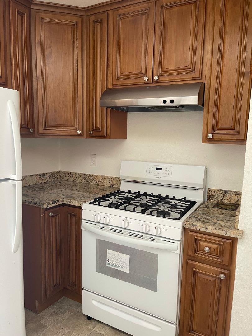 Detail Gallery Image 3 of 8 For 3085 William Ave, Redwood City,  CA 94063 - – Beds | – Baths