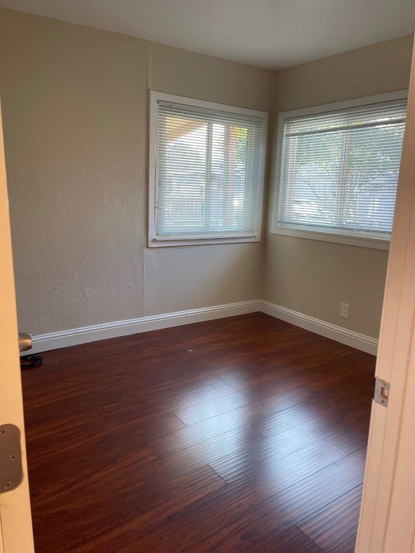 Detail Gallery Image 8 of 8 For 3085 William Ave, Redwood City,  CA 94063 - – Beds | – Baths