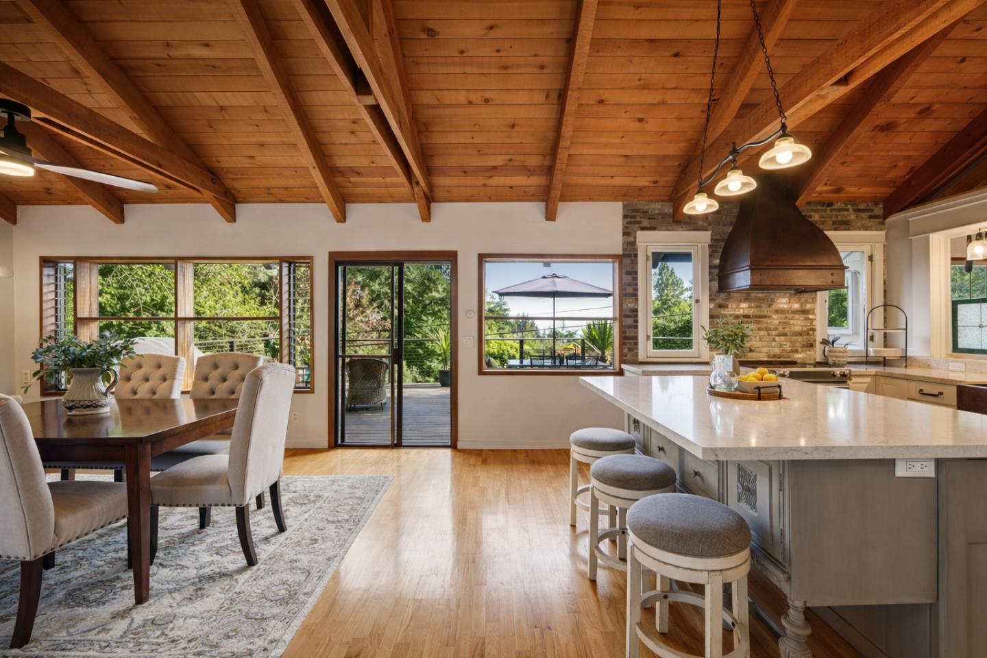 Detail Gallery Image 11 of 30 For 120 Bella Vista Ln, Watsonville,  CA 95076 - 4 Beds | 2/1 Baths