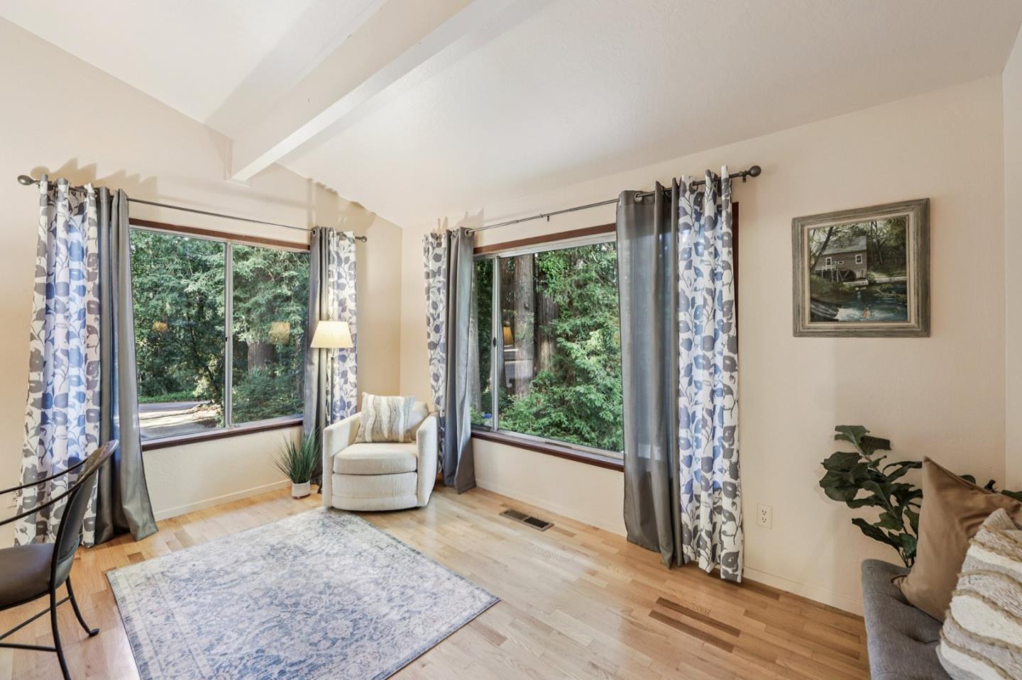 Detail Gallery Image 13 of 30 For 120 Bella Vista Ln, Watsonville,  CA 95076 - 4 Beds | 2/1 Baths