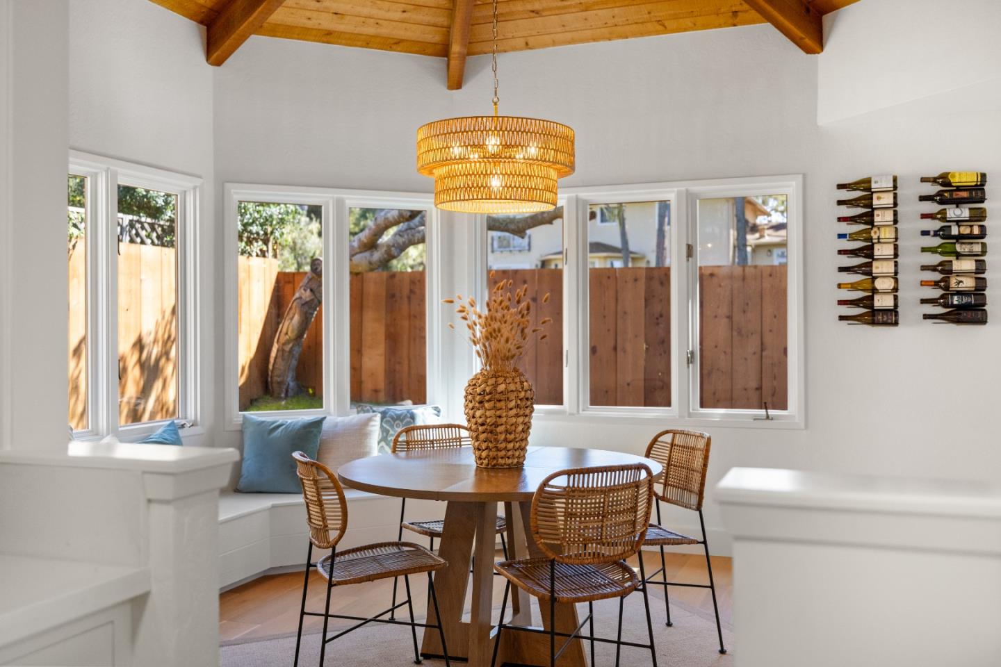 Detail Gallery Image 13 of 36 For 1091 Laurel Lane, Pebble Beach,  CA 93953 - 3 Beds | 2 Baths