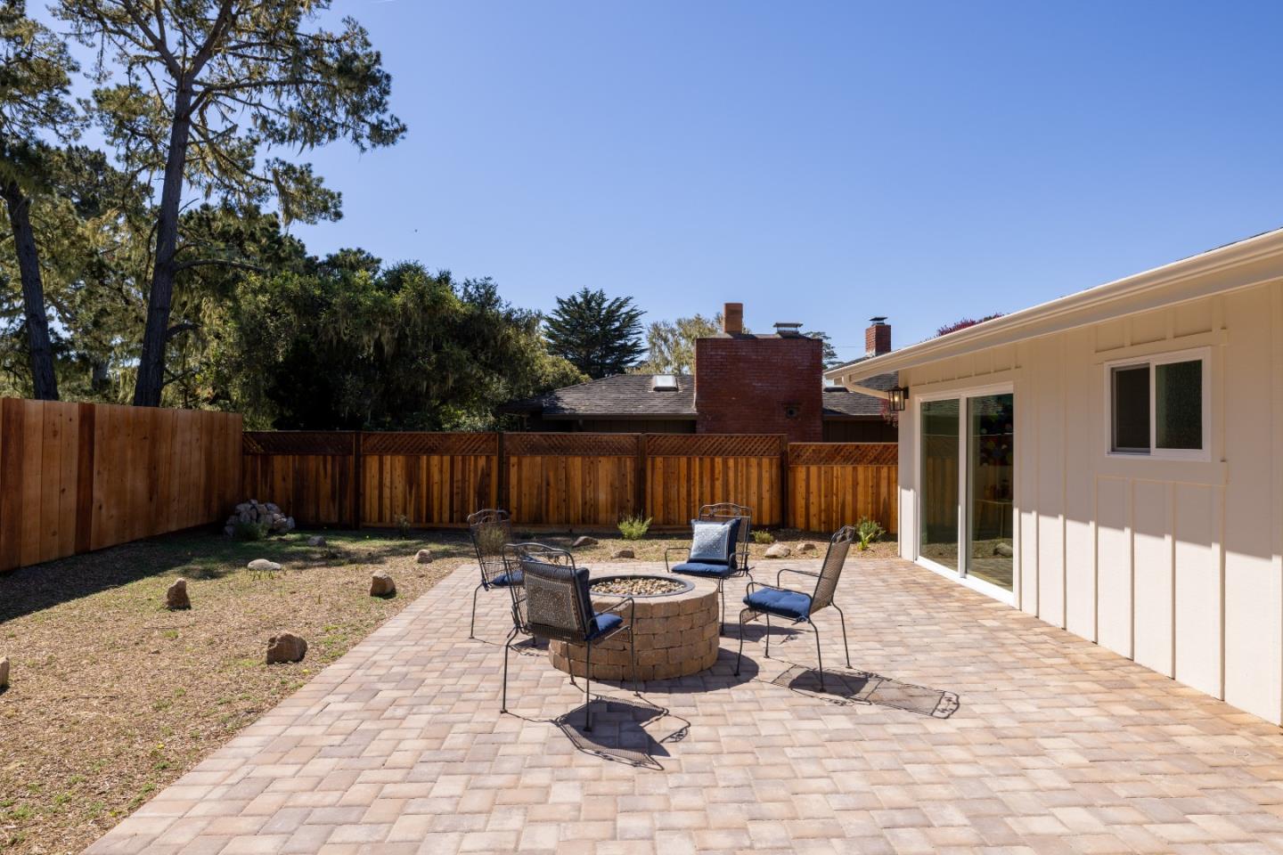 Detail Gallery Image 32 of 36 For 1091 Laurel Lane, Pebble Beach,  CA 93953 - 3 Beds | 2 Baths