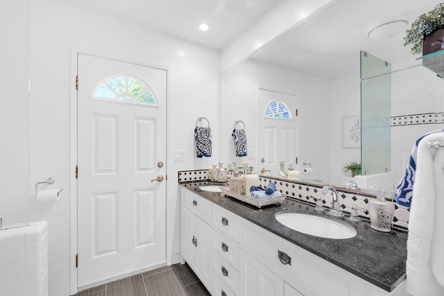 Detail Gallery Image 16 of 40 For 6332 Mcabee Rd, San Jose,  CA 95120 - 4 Beds | 2 Baths