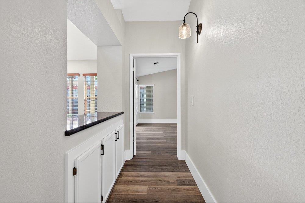 Detail Gallery Image 16 of 36 For 661 Del Mar Dr, Hollister,  CA 95023 - 4 Beds | 2 Baths