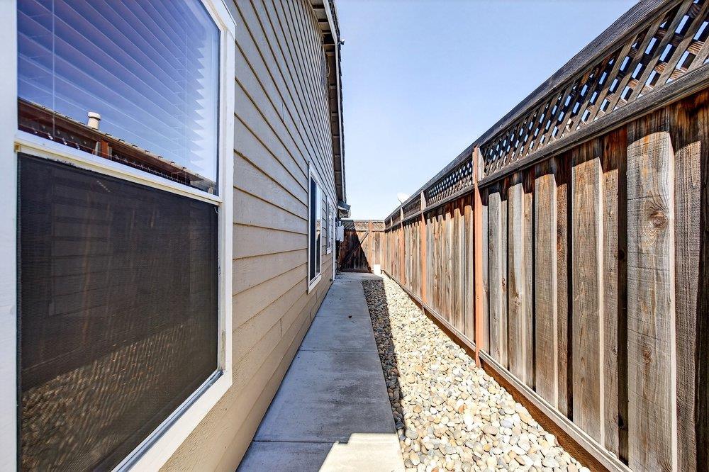 Detail Gallery Image 33 of 36 For 661 Del Mar Dr, Hollister,  CA 95023 - 4 Beds | 2 Baths