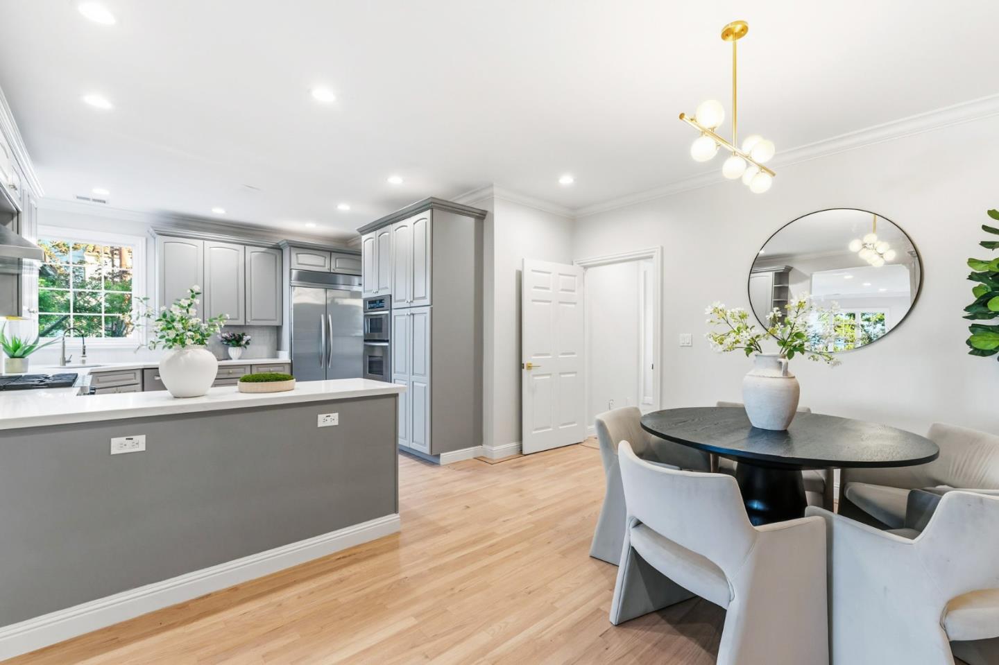 Detail Gallery Image 22 of 72 For 1466 Alvarado Ave, Burlingame,  CA 94010 - 3 Beds | 2/1 Baths