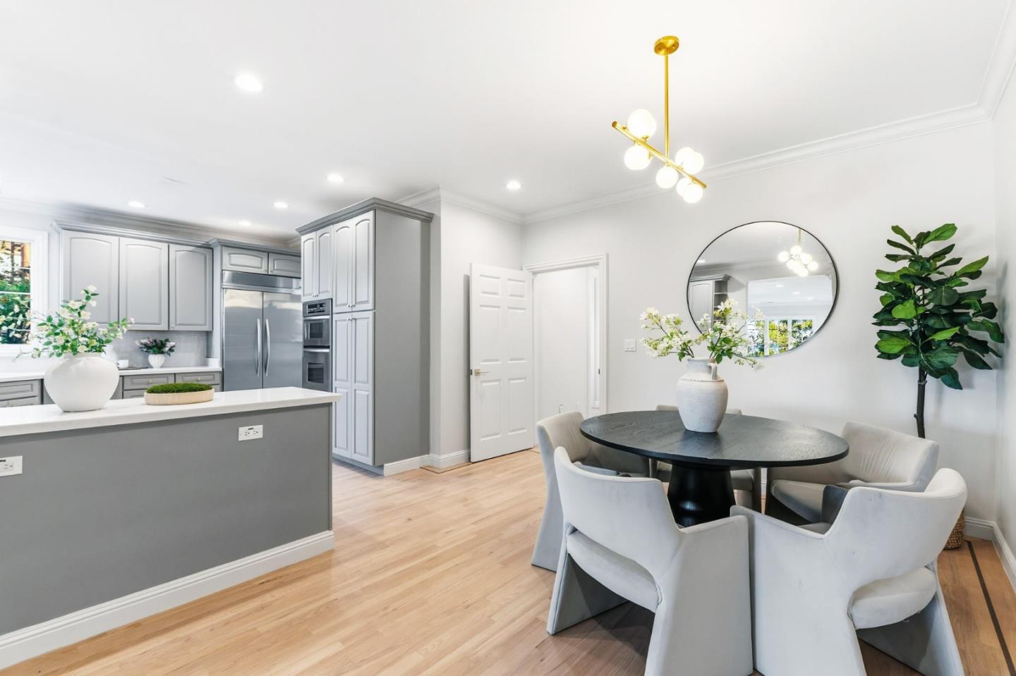 Detail Gallery Image 23 of 72 For 1466 Alvarado Ave, Burlingame,  CA 94010 - 3 Beds | 2/1 Baths