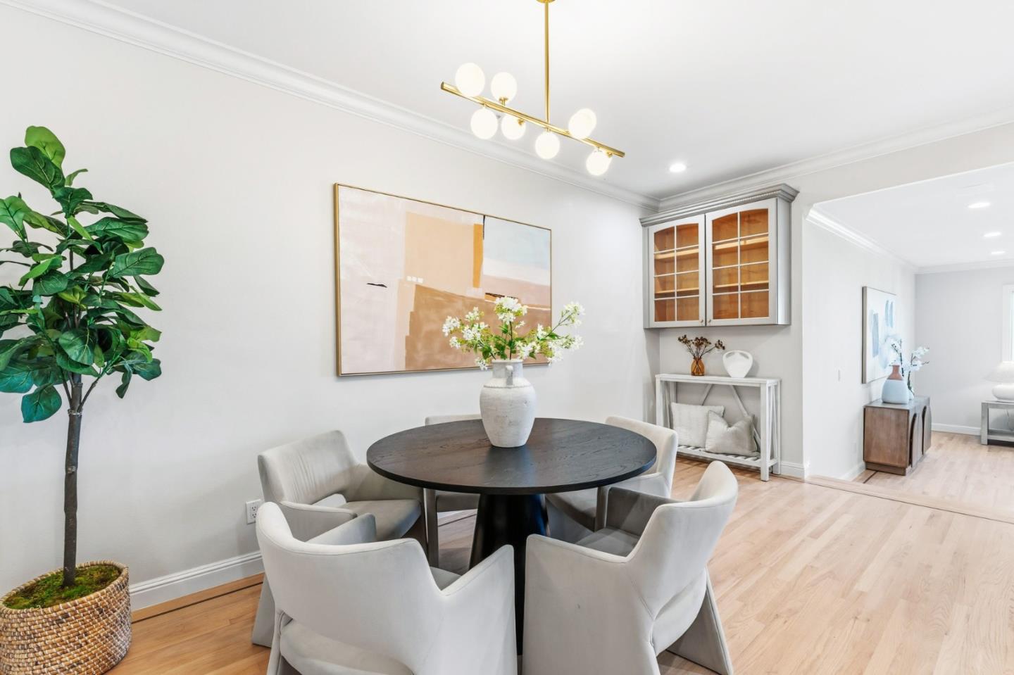 Detail Gallery Image 25 of 72 For 1466 Alvarado Ave, Burlingame,  CA 94010 - 3 Beds | 2/1 Baths