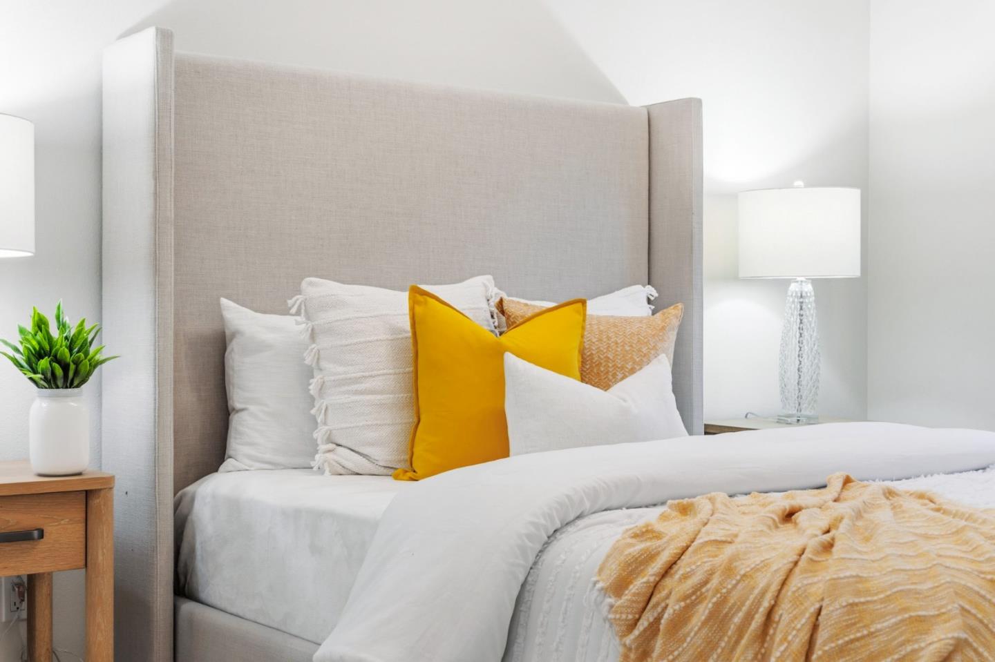 Detail Gallery Image 44 of 72 For 1466 Alvarado Ave, Burlingame,  CA 94010 - 3 Beds | 2/1 Baths