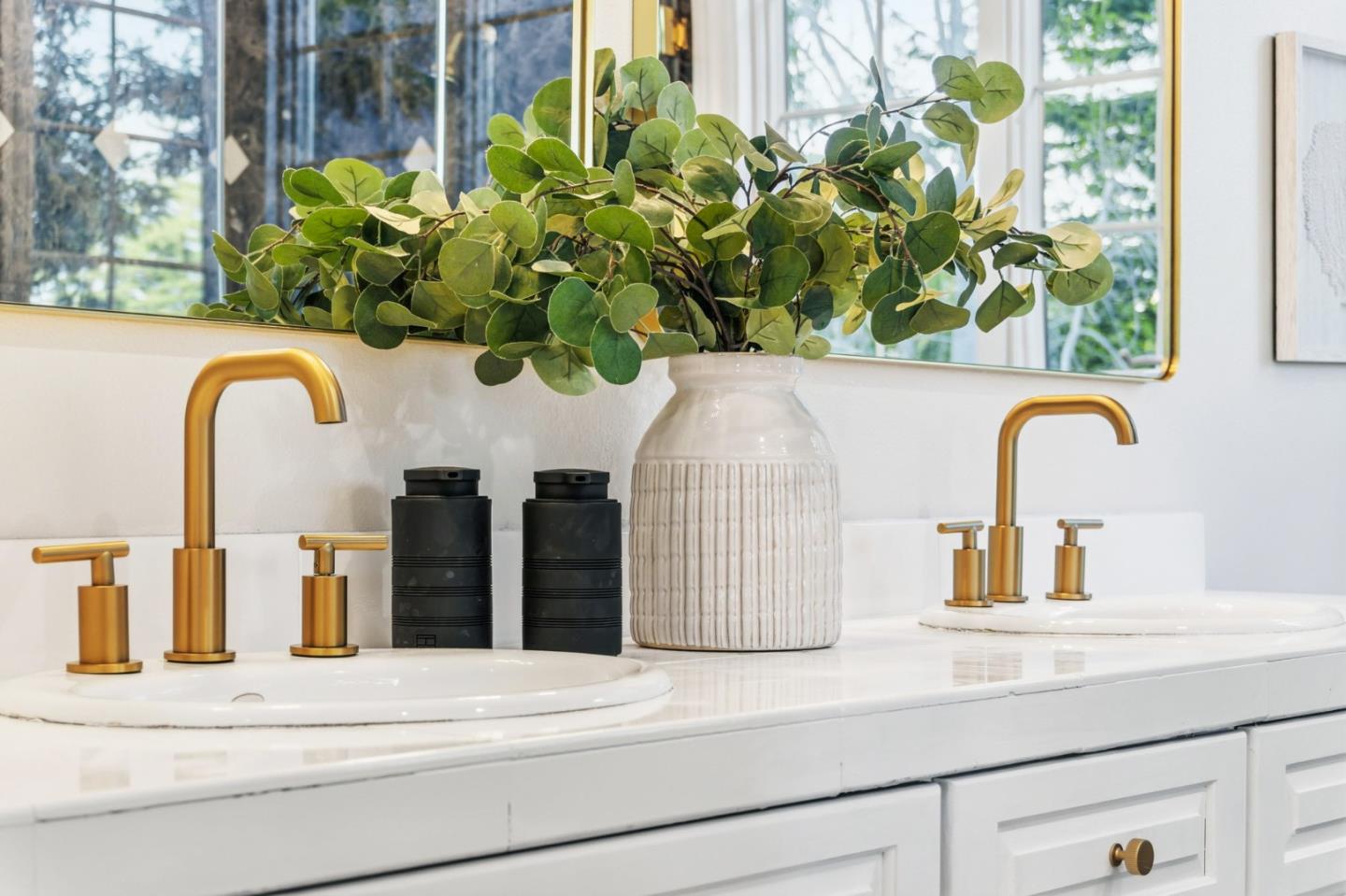 Detail Gallery Image 53 of 72 For 1466 Alvarado Ave, Burlingame,  CA 94010 - 3 Beds | 2/1 Baths