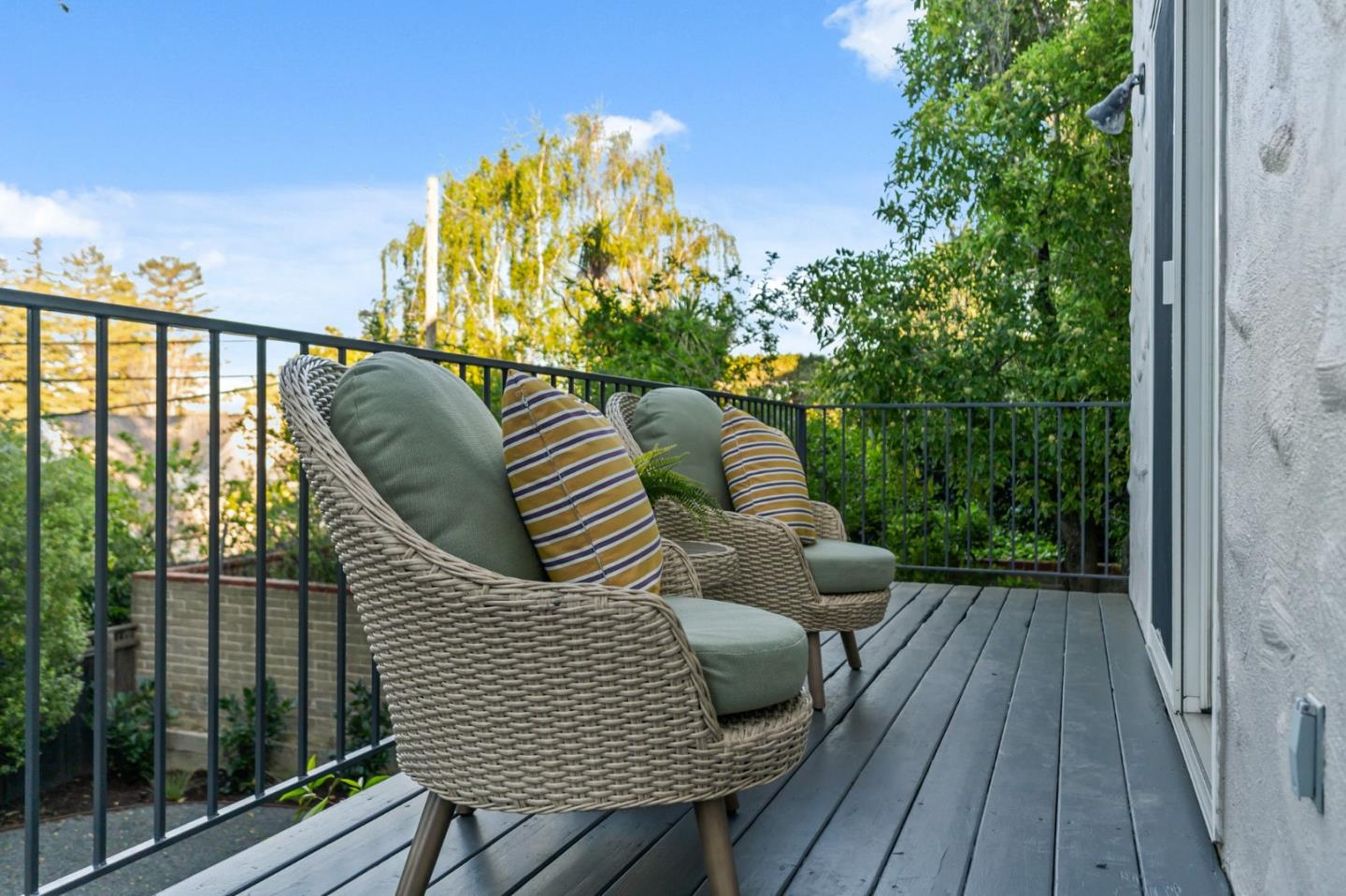 Detail Gallery Image 55 of 72 For 1466 Alvarado Ave, Burlingame,  CA 94010 - 3 Beds | 2/1 Baths