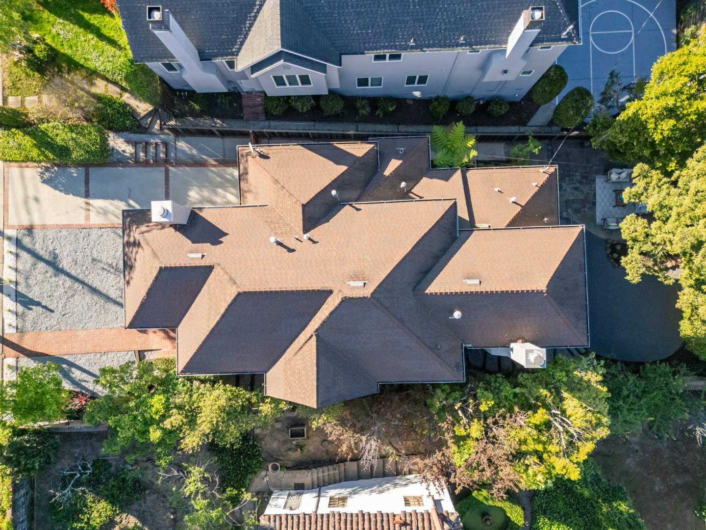 Detail Gallery Image 61 of 72 For 1466 Alvarado Ave, Burlingame,  CA 94010 - 3 Beds | 2/1 Baths