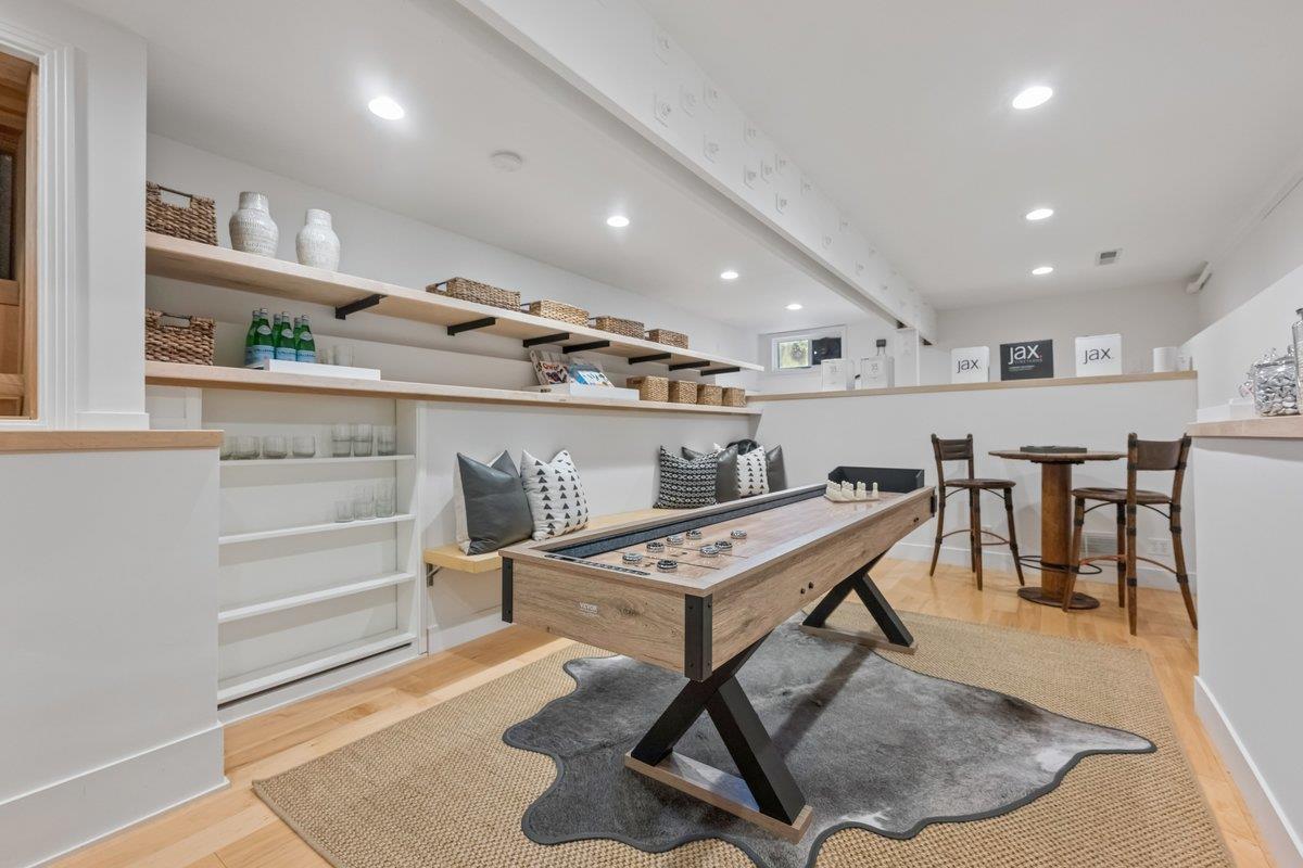 Detail Gallery Image 17 of 37 For 1347 Montero Ave, Burlingame,  CA 94010 - 5 Beds | 4 Baths