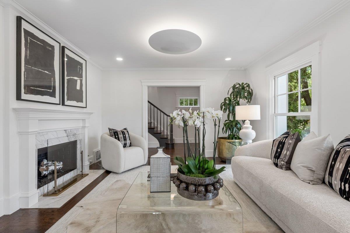 Detail Gallery Image 6 of 37 For 1347 Montero Ave, Burlingame,  CA 94010 - 5 Beds | 4 Baths