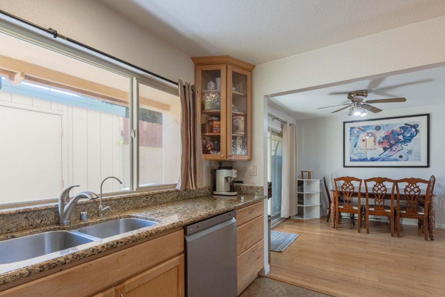 Detail Gallery Image 10 of 36 For 1224 Trinity Ave #14,  Seaside,  CA 93955 - 3 Beds | 2 Baths