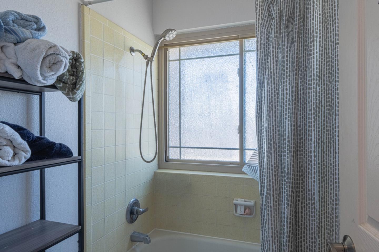 Detail Gallery Image 24 of 36 For 1224 Trinity Ave #14,  Seaside,  CA 93955 - 3 Beds | 2 Baths