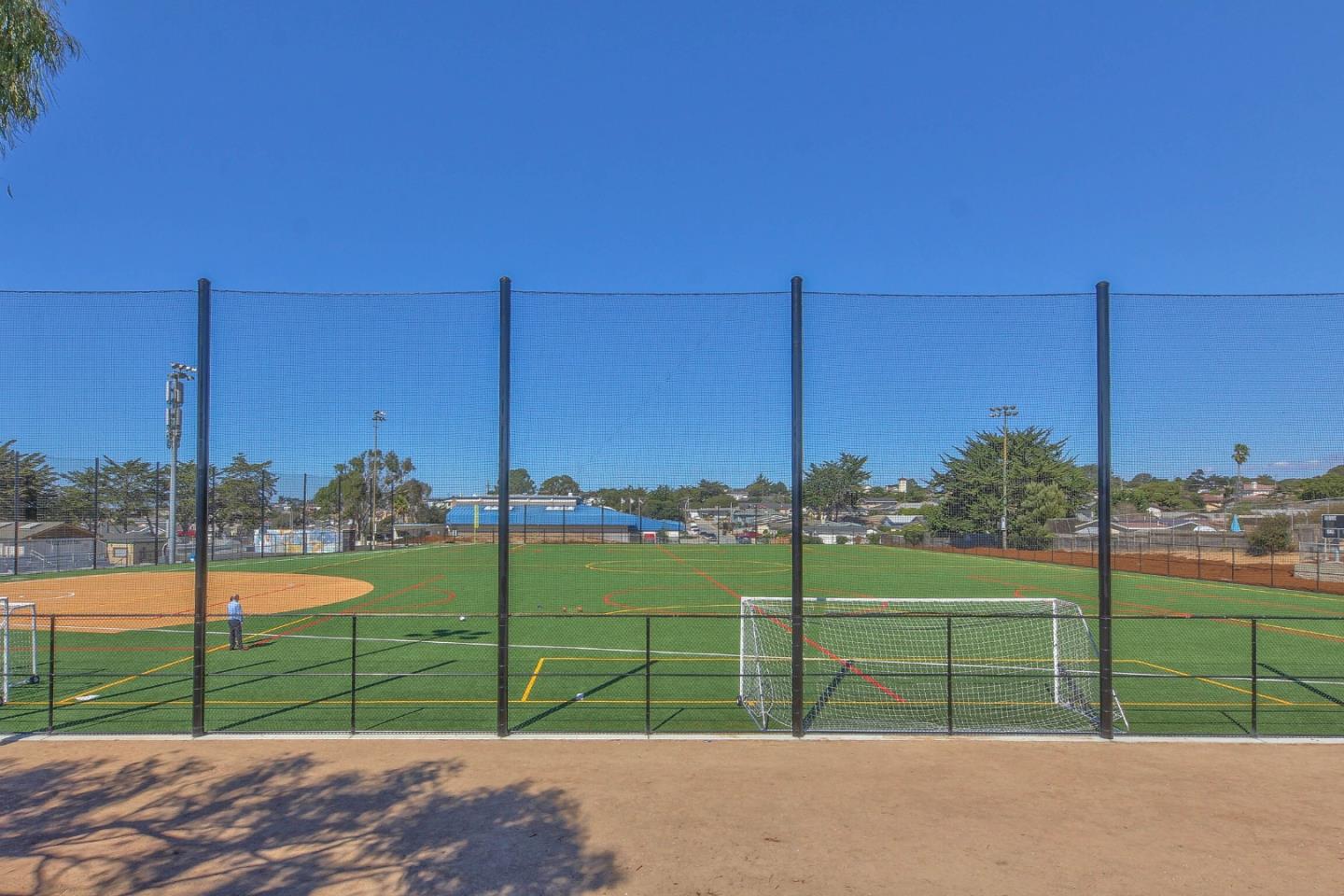 Detail Gallery Image 34 of 36 For 1224 Trinity Ave #14,  Seaside,  CA 93955 - 3 Beds | 2 Baths