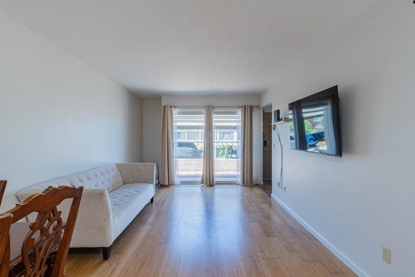 Detail Gallery Image 6 of 36 For 1224 Trinity Ave #14,  Seaside,  CA 93955 - 3 Beds | 2 Baths