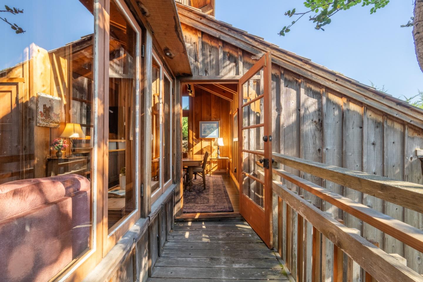 Detail Gallery Image 15 of 33 For 26181 Valley View Ave, Carmel,  CA 93923 - 3 Beds | 4 Baths