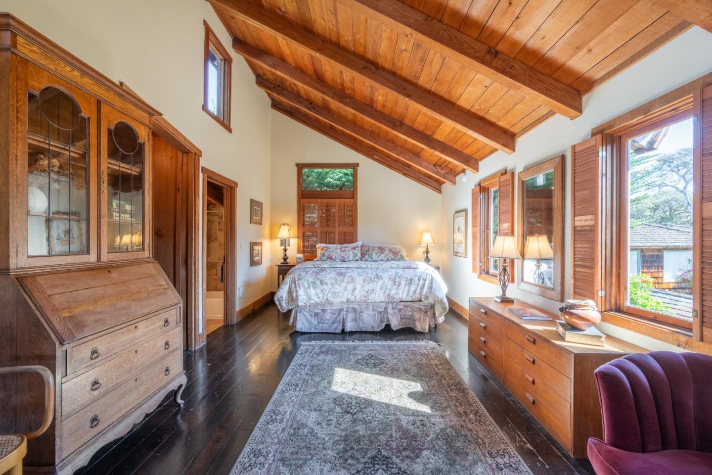 Detail Gallery Image 18 of 33 For 26181 Valley View Ave, Carmel,  CA 93923 - 3 Beds | 4 Baths