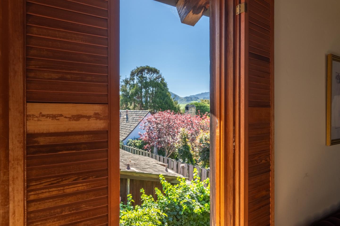 Detail Gallery Image 19 of 33 For 26181 Valley View Ave, Carmel,  CA 93923 - 3 Beds | 4 Baths