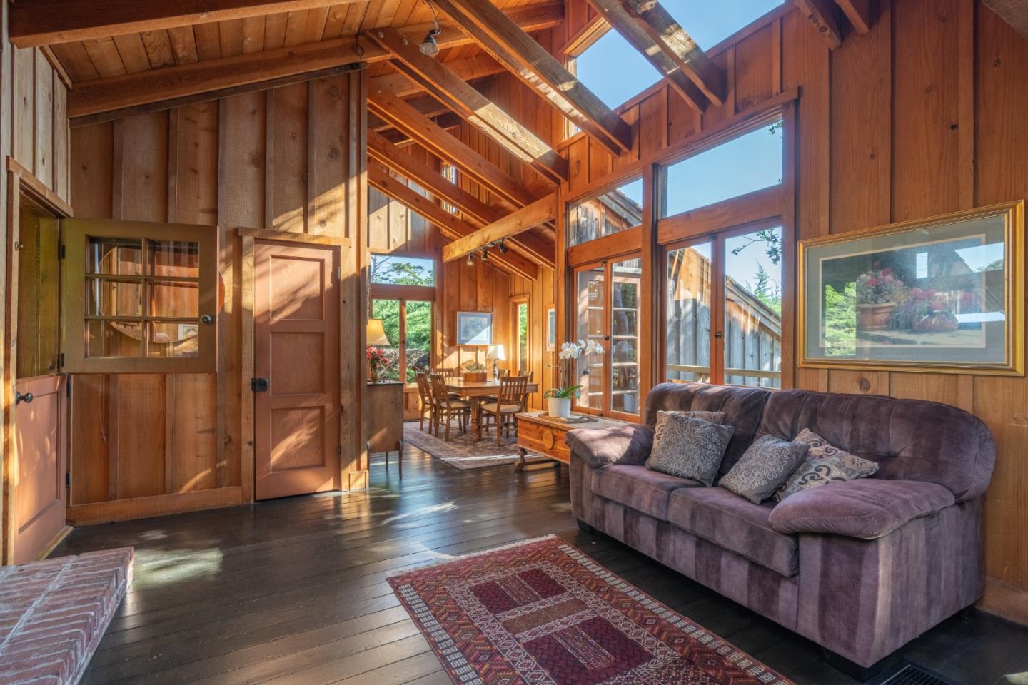 Detail Gallery Image 2 of 33 For 26181 Valley View Ave, Carmel,  CA 93923 - 3 Beds | 4 Baths